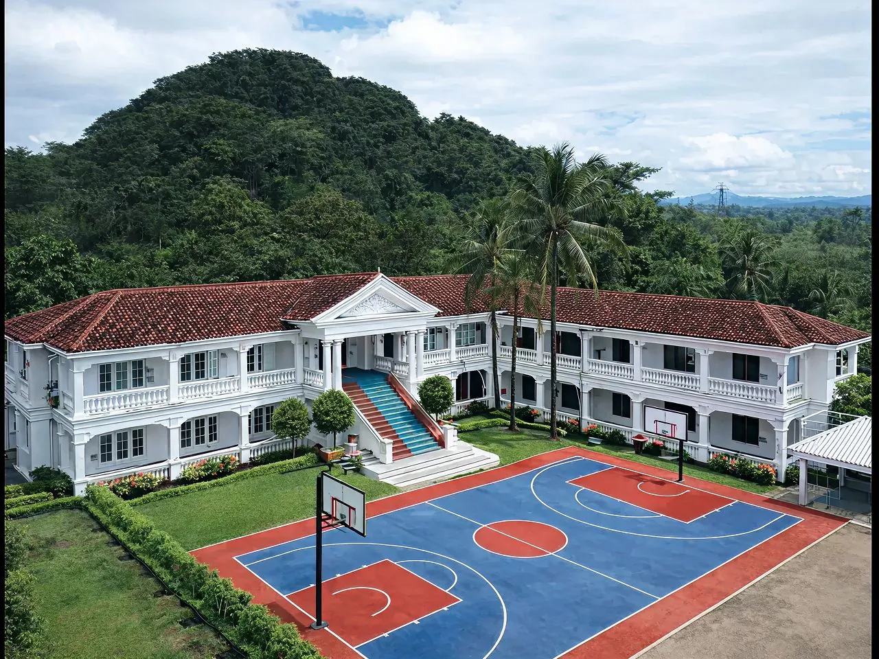 Gedung Utama & Lapangan